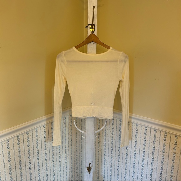 Alo Athletic Workout Long Sleeve Top - Picture 1 of 6